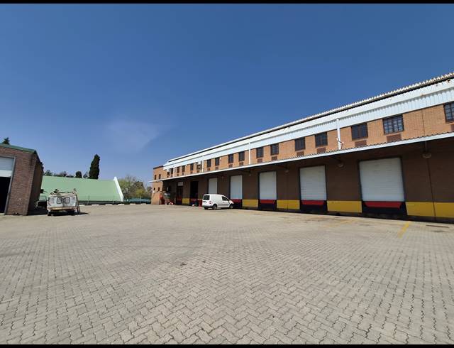7,988M² WAREHOUSE TO LET IN RANDJESPARK